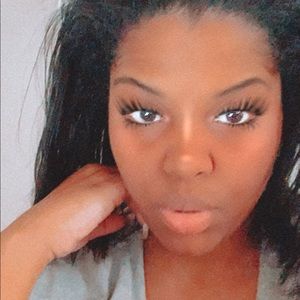 Meet your Posher, Chrystal